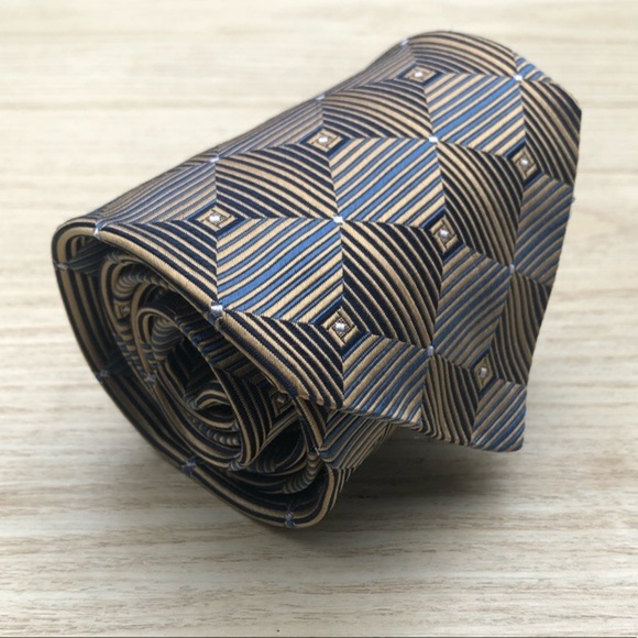 Villa Bugatti Silk Tie In Vivid Black And Gold! - Picture 2 of 6